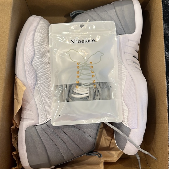 Air Jordan 12 Retro - Picture 7 of 9